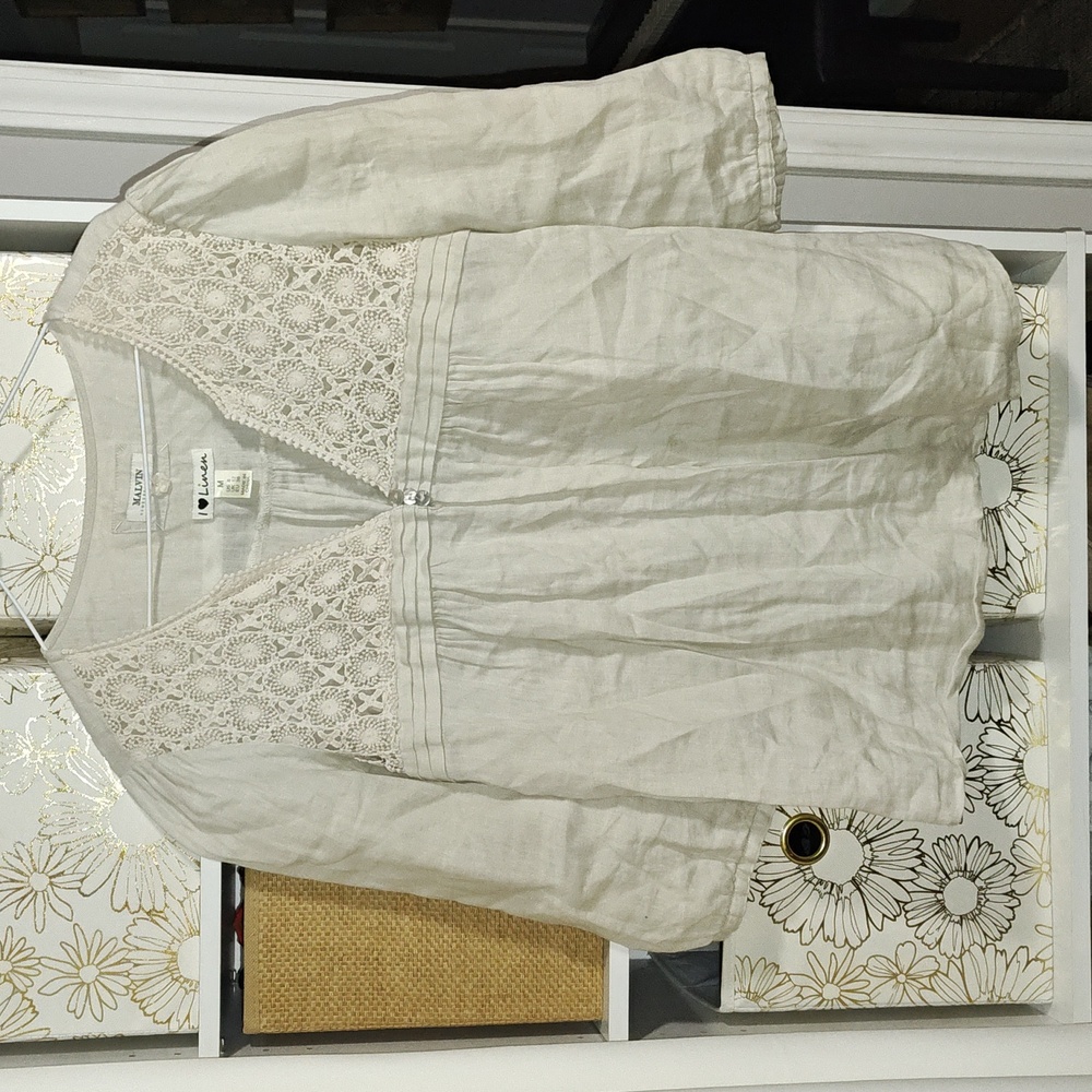 Malvin Hamburg Germany 100% Linen Crochet Oatmeal color blouse size large NWT